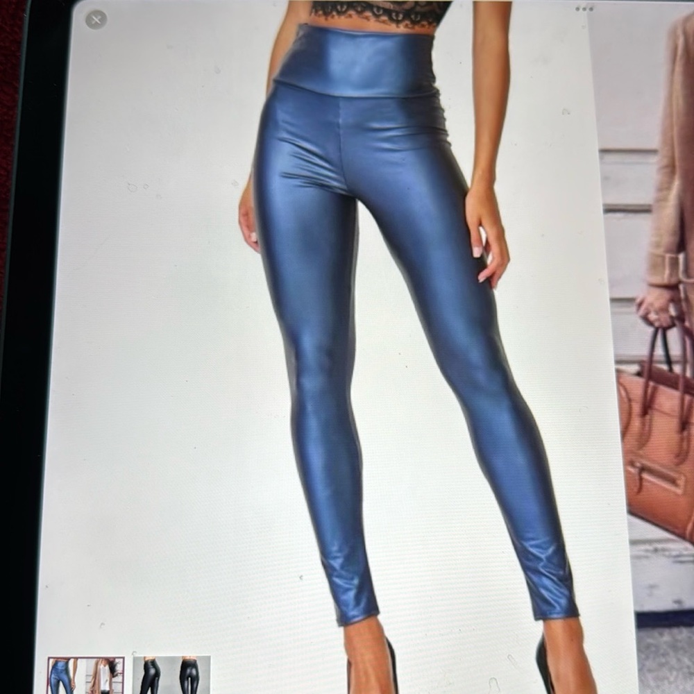 Vegan Leather Matte Fitted High Waisted Leggings. Sz S. Navy Blue color.